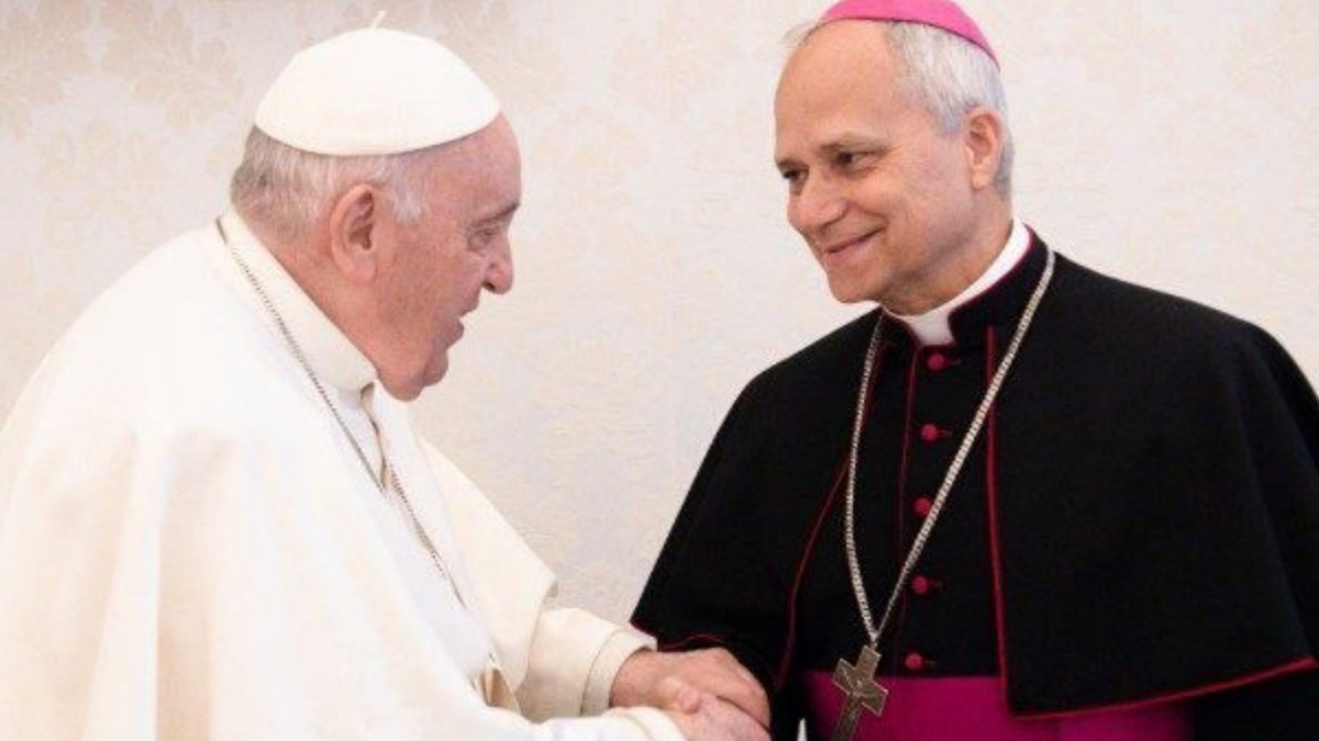 Prevost allontana i simboli di Papa Francesco: le prime scelte da nuovo Papa Prevost allontana i simboli di Papa Francesco: le prime scelte da nuovo Papa