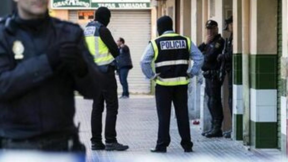 Si accascia davanti agli amici, serata di festa finisce in tragedia: cosa gli è successo