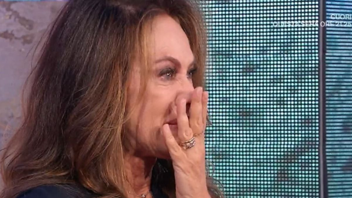 Mio marito da Thesocialpost.it mio marito mi ha tradito proprio con lei la famosa attrice italiana lo rivela pubblicamente così