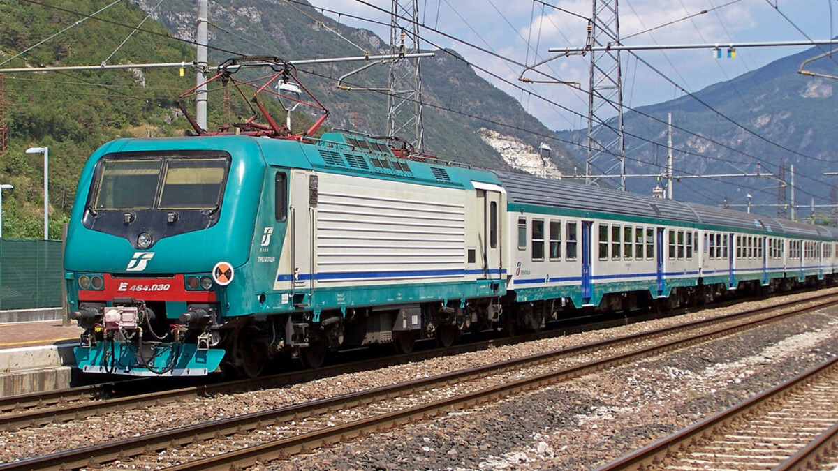 Terribile schianto, incidente ferroviario: tragedia. Tutto bloccato Terribile schianto, incidente ferroviario: tragedia. Tutto bloccato