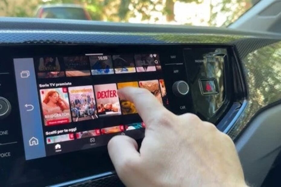 guardare video in auto