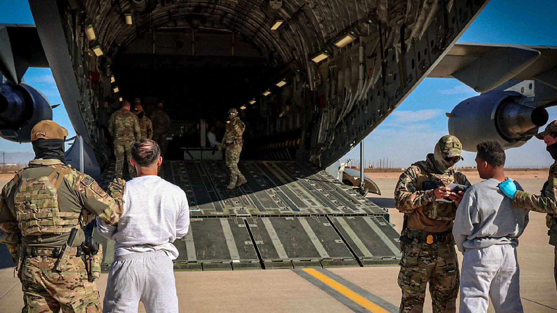 deportati a guantanamo anche italiani tra i novemila immigrati trasferiti dagli usa