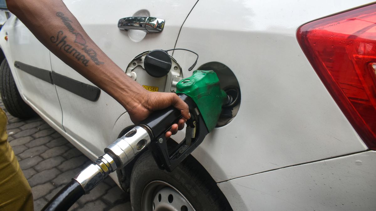 la crisi iraniana attacca i nostri portafogli prezzo dei carburanti alle stelle 232 allarme