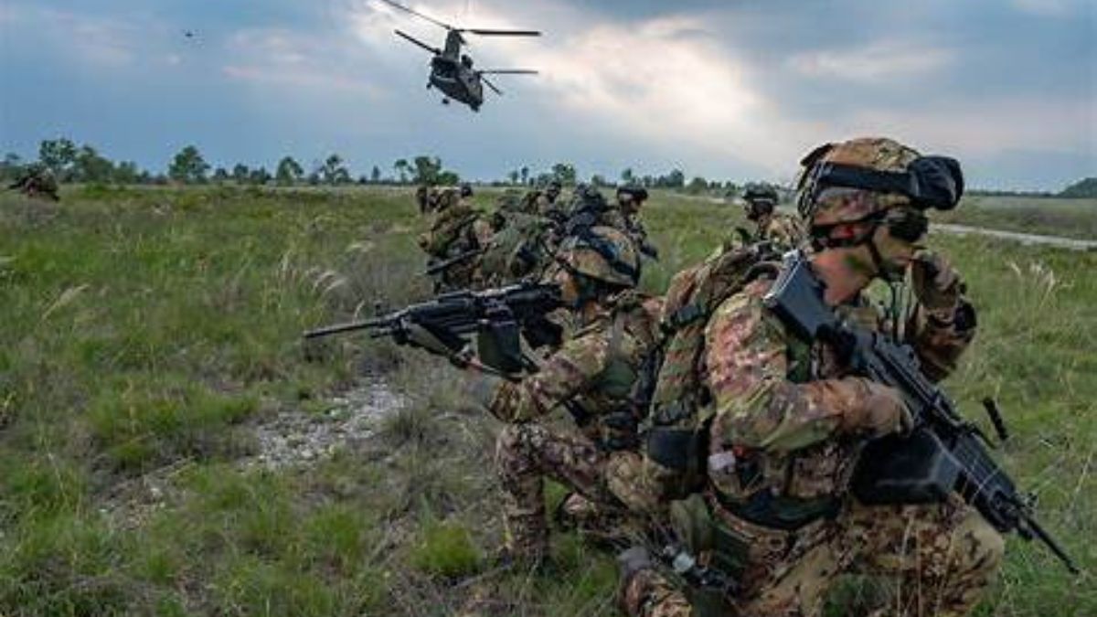 Riservisti militari, il piano del centrodestra: “Diecimila richiamati in caso di emergenza” Riservisti militari, il piano del centrodestra: “Diecimila richiamati in caso di emergenza”