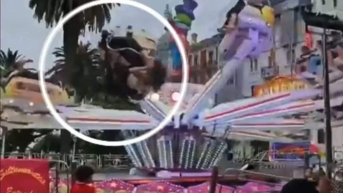 la giostra si capovolge tre ragazzini sbalzati via cos236 il video 232 spaventoso