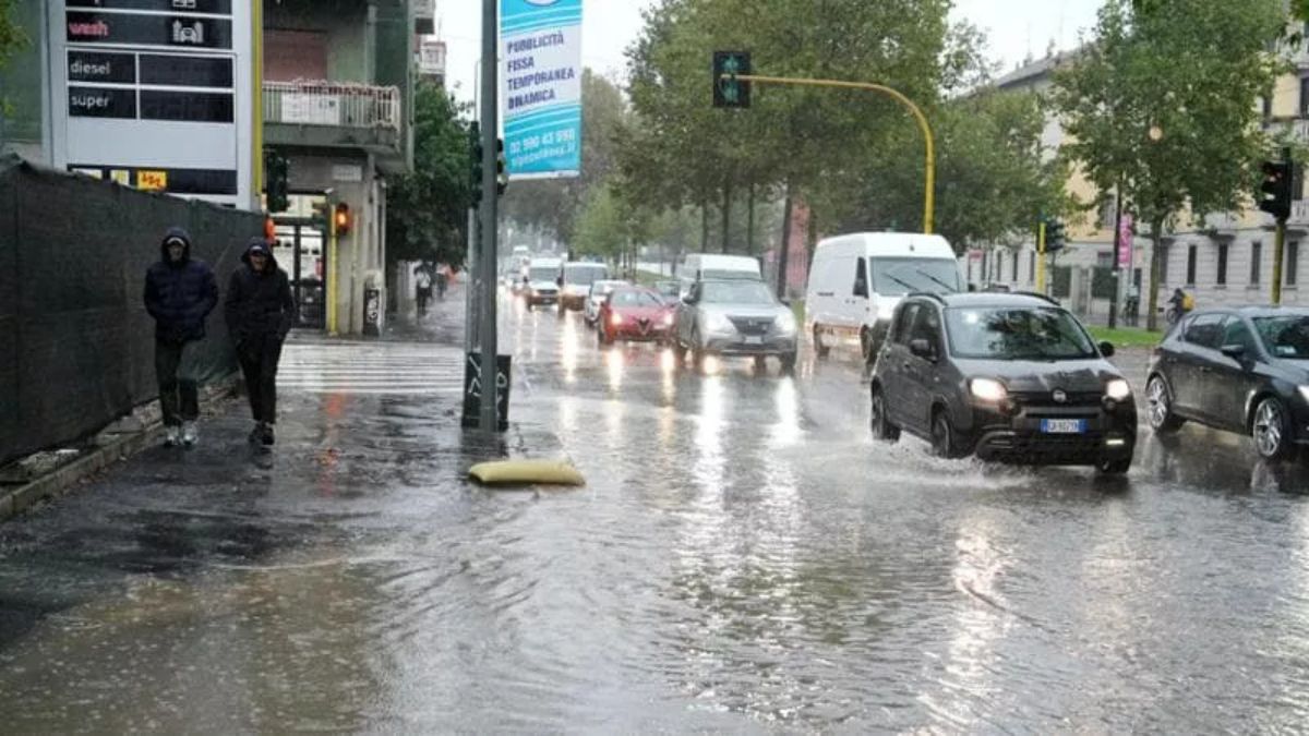 Caldo africano ma anche grandine e alluvioni: l’Italia divisa in due, allarme in queste regioni