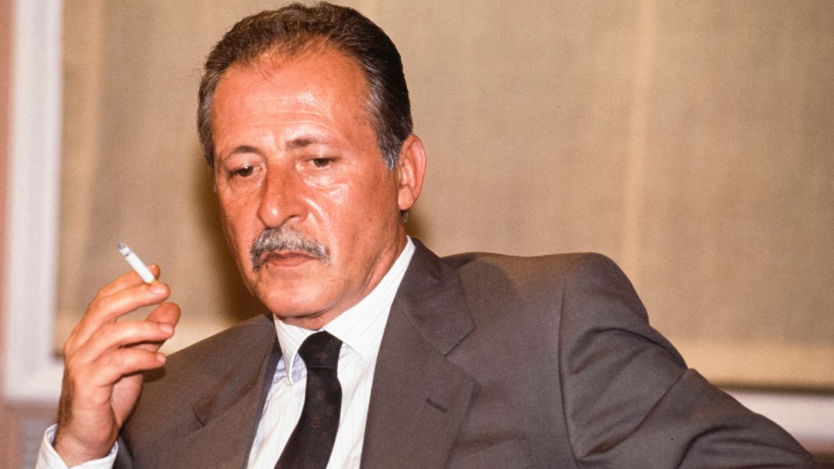 La valigetta di Borsellino mostrata per la prima volta: dentro c’era l’agenda rossa scomparsa La valigetta di Borsellino mostrata per la prima volta: dentro c’era l’agenda rossa scomparsa