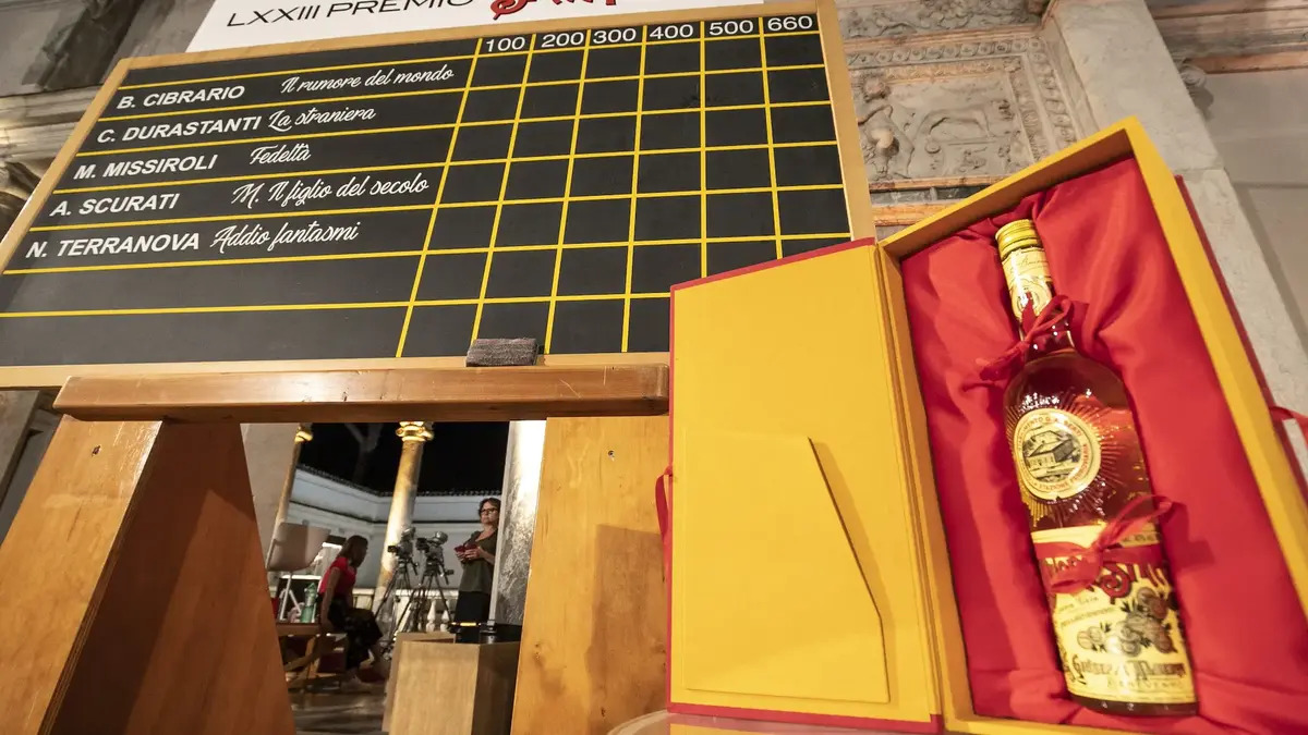 Premio Strega 2025, annunciata la cinquina dei finalisti. Il 3 luglio il vincitore