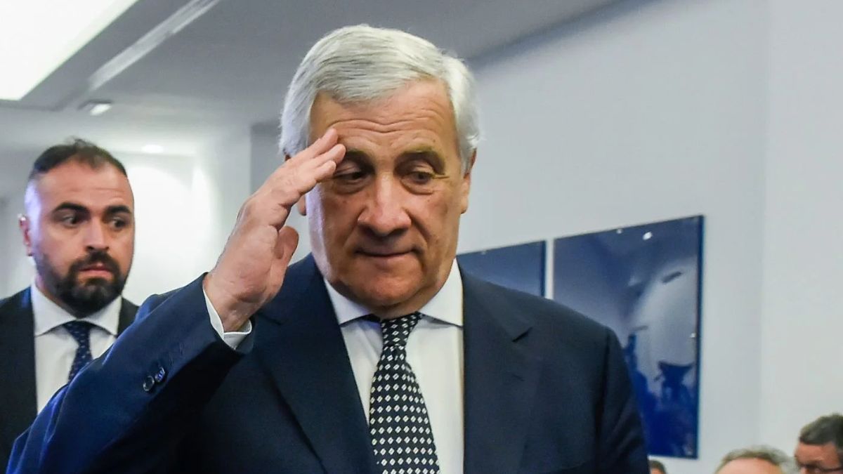 Renzi Tajani porta sfortuna