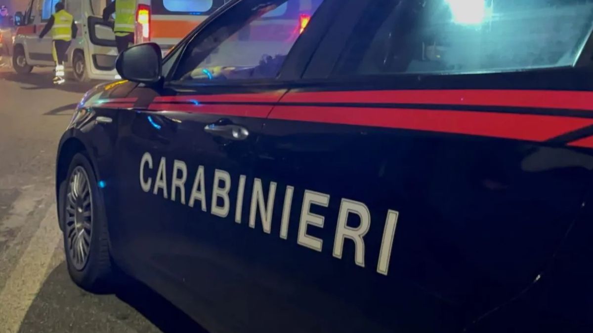 Ragazza violentata nell’auto in corsa sulla via Aurelia, poi le rompono naso e costole
