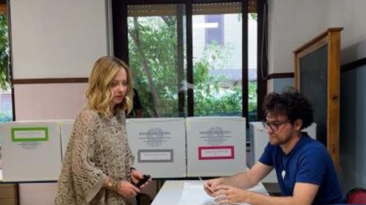 Referendum, per il centrodestra sono troppo poche le firme da raccogliere: “Ne serviranno un milione” Referendum, per il centrodestra sono troppo poche le firme da raccogliere: “Ne serviranno un milione”