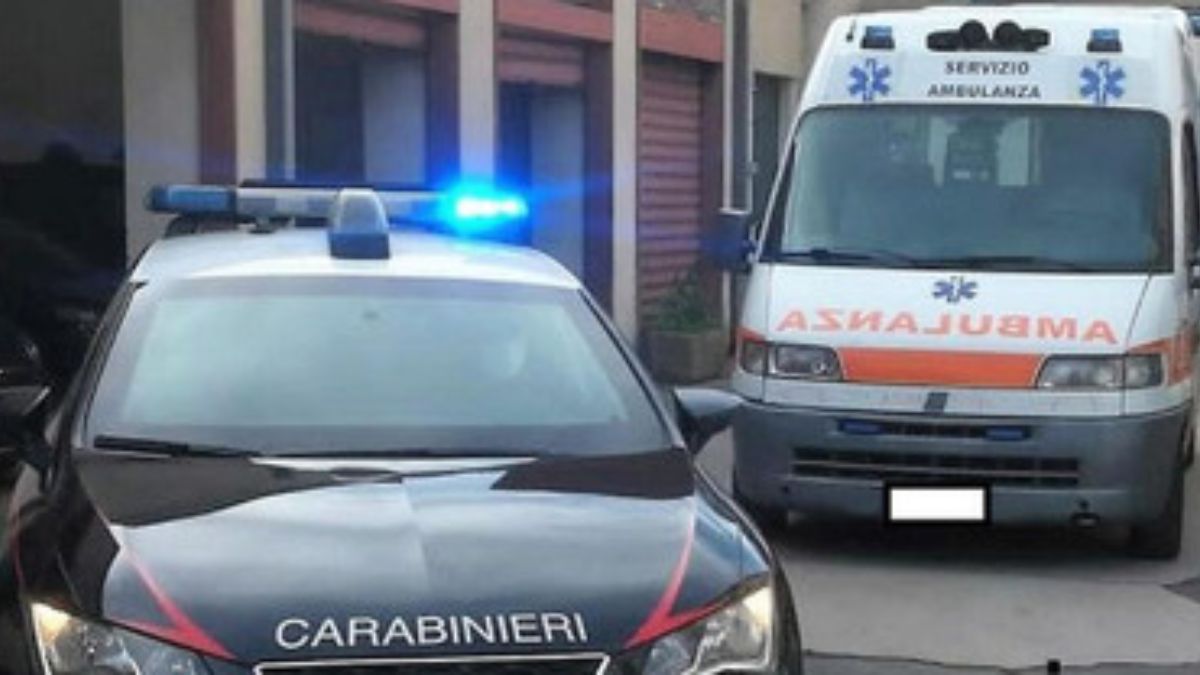 Mamma 30enne trovata morta in casa dai genitori, segni di coltellate sul suo corpo: accanto a lei la figlia di 8 mesi Mamma 30enne trovata morta in casa dai genitori, segni di coltellate sul suo corpo: accanto a lei la figlia di 8 mesi