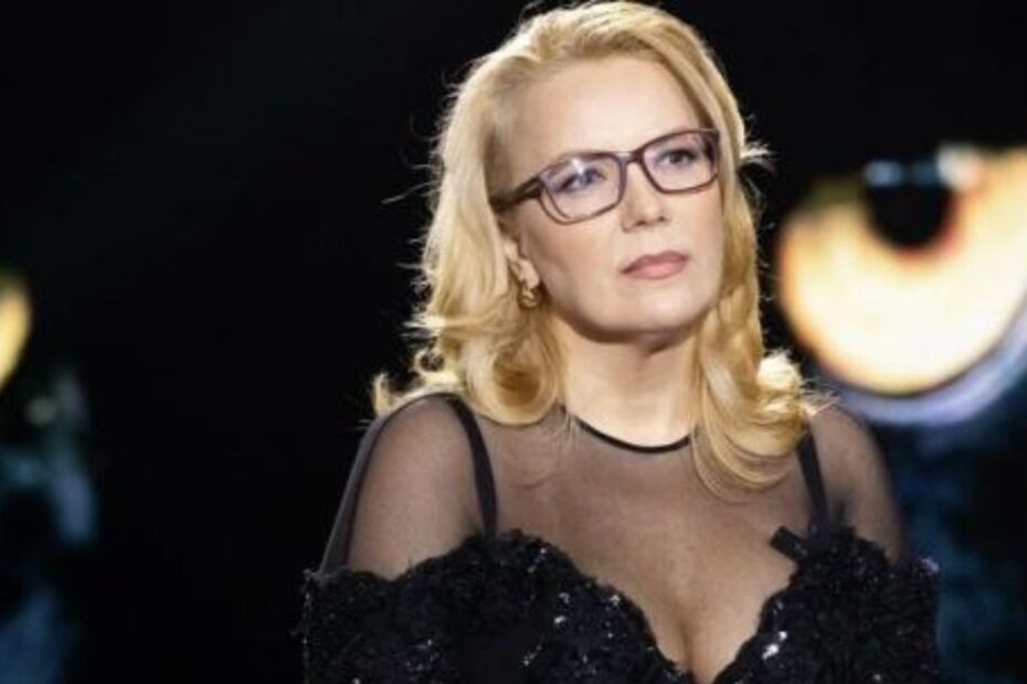 Eva Mikula Uno bianca Belve