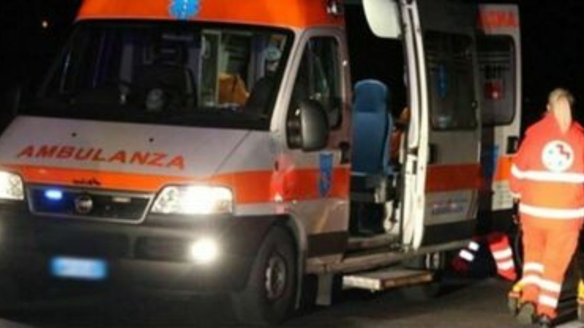 picchia madre figlia la salva