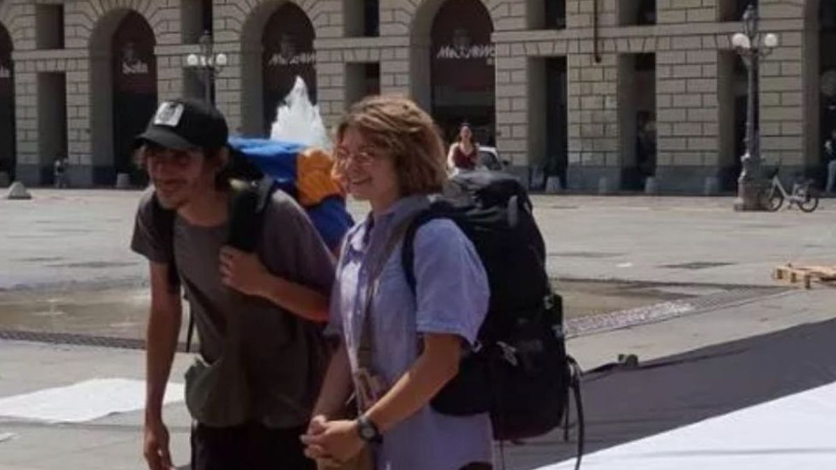partono da torino per partecipare alla marcia per gaza arrestati all8217aeroporto del cairo