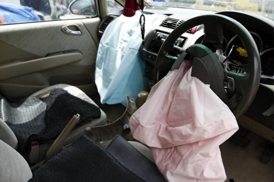 Airbag esplode uccide donna Francia