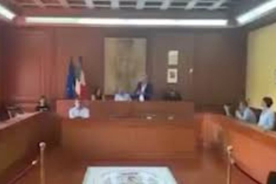 succhiare chupa chups sindaco Giffoni