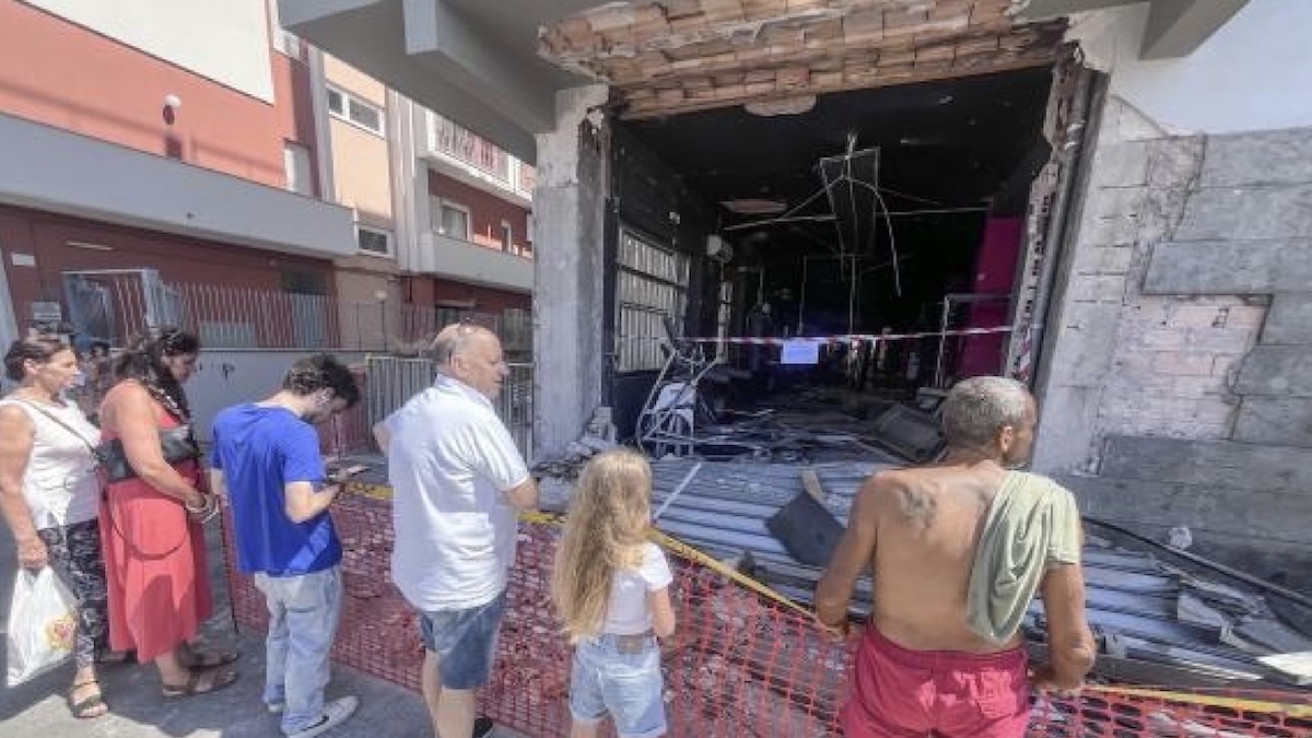 “Volevano farlo fuori”. Bomba nella palestra dei vip. L’attore: “Ho rischiato la vita” “Volevano farlo fuori”. Bomba nella palestra dei vip. L’attore: “Ho rischiato la vita”