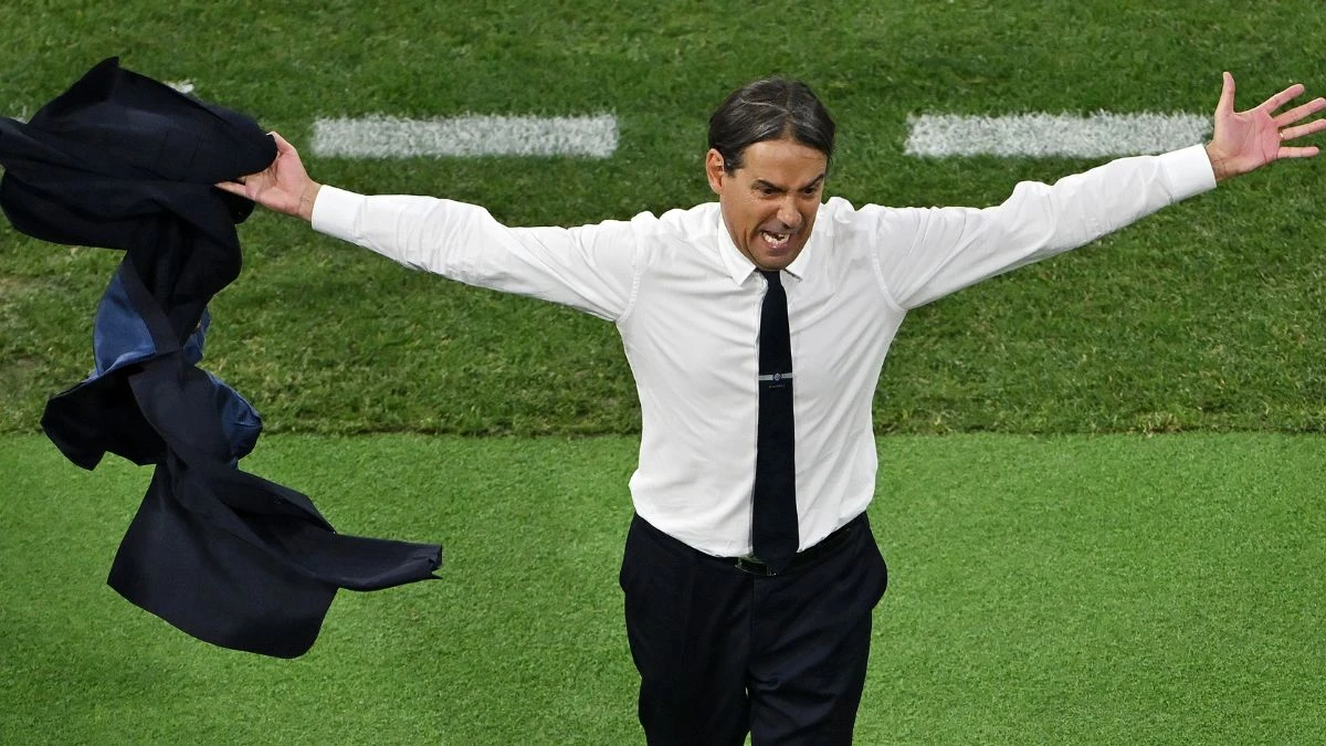 Inter, durissimo attacco a Inzaghi sulla rosea: un messaggio della società a Inzaghi? Inter, durissimo attacco a Inzaghi sulla rosea: un messaggio della società a Inzaghi?