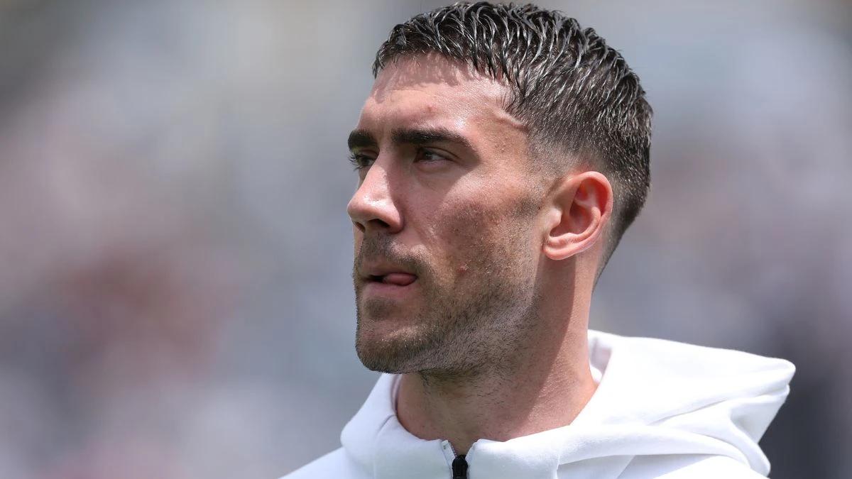 Juventus, Vlahovic fa infuriare la società e i tifosi: e adesso rischia grosso Juventus, Vlahovic fa infuriare la società e i tifosi: e adesso rischia grosso