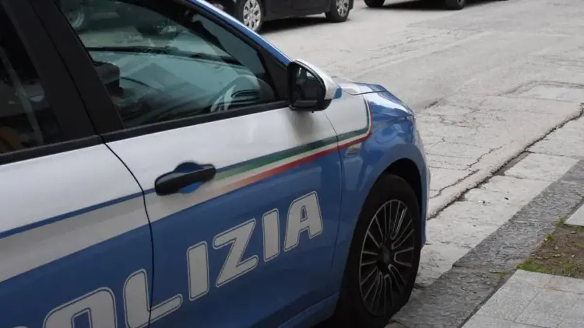 Tragedia in Italia, cade dal ponte e muore sul colpo: “Terribile” Tragedia in Italia, cade dal ponte e muore sul colpo: “Terribile”