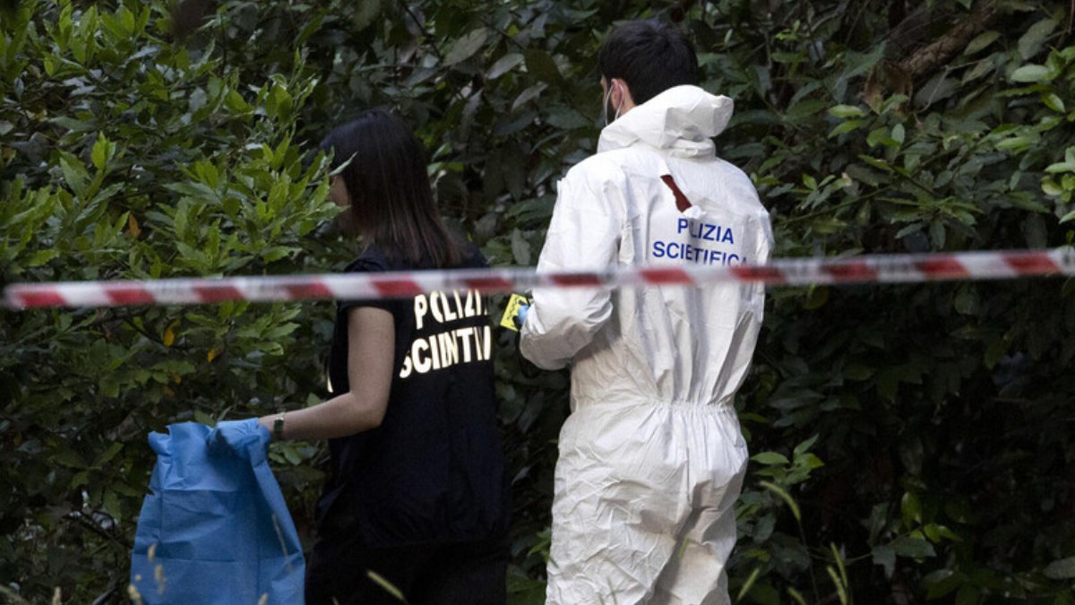 bimba trovata morta nel parco