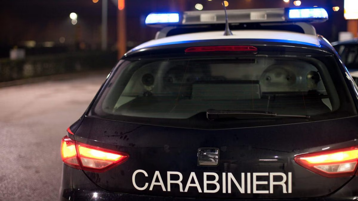 Italia, uccide l’ex moglie in strada davanti i passanti. Quelle terribili parole: “Ho fatto quel che dovevo” Italia, uccide l’ex moglie in strada davanti i passanti. Quelle terribili parole: “Ho fatto quel che dovevo”