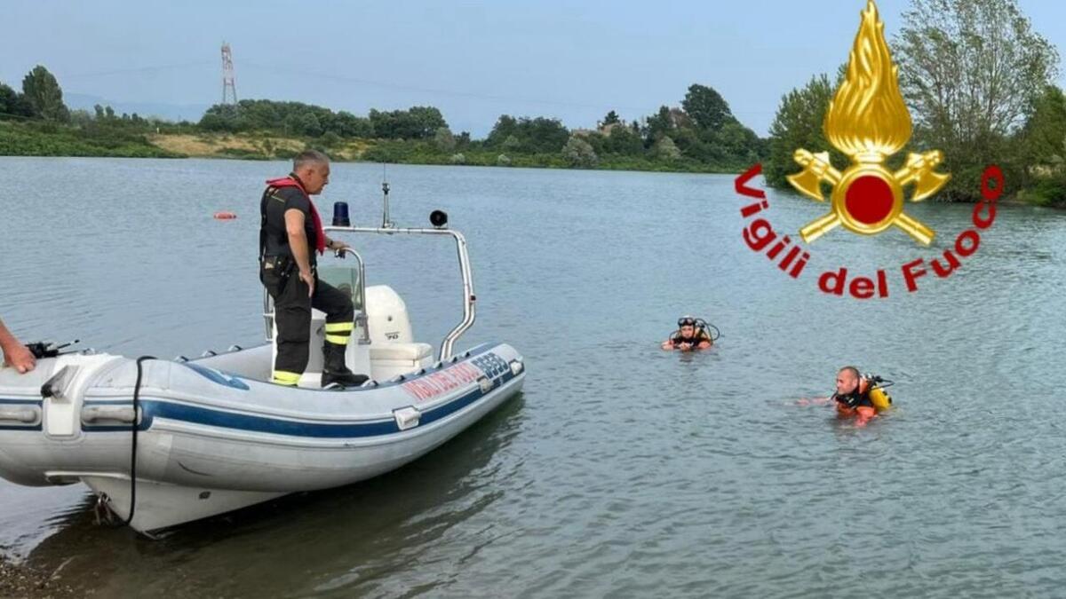 Tragedia in Italia, bambino di 10 anni muore mentre fa il bagno al lago Tragedia in Italia, bambino di 10 anni muore mentre fa il bagno al lago