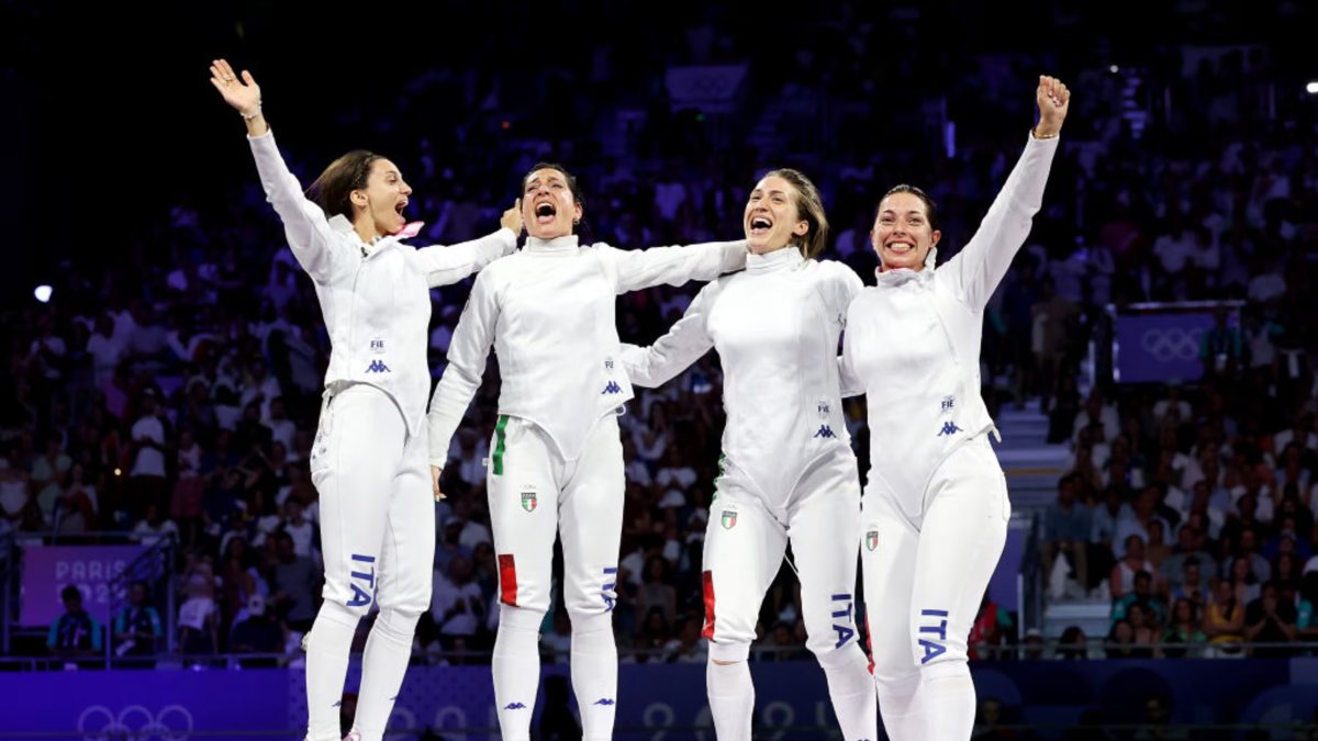 Europei Scherma, azzurre d’oro nel fioretto: finale al cardiopalma contro la Francia Europei Scherma, azzurre d’oro nel fioretto: finale al cardiopalma contro la Francia