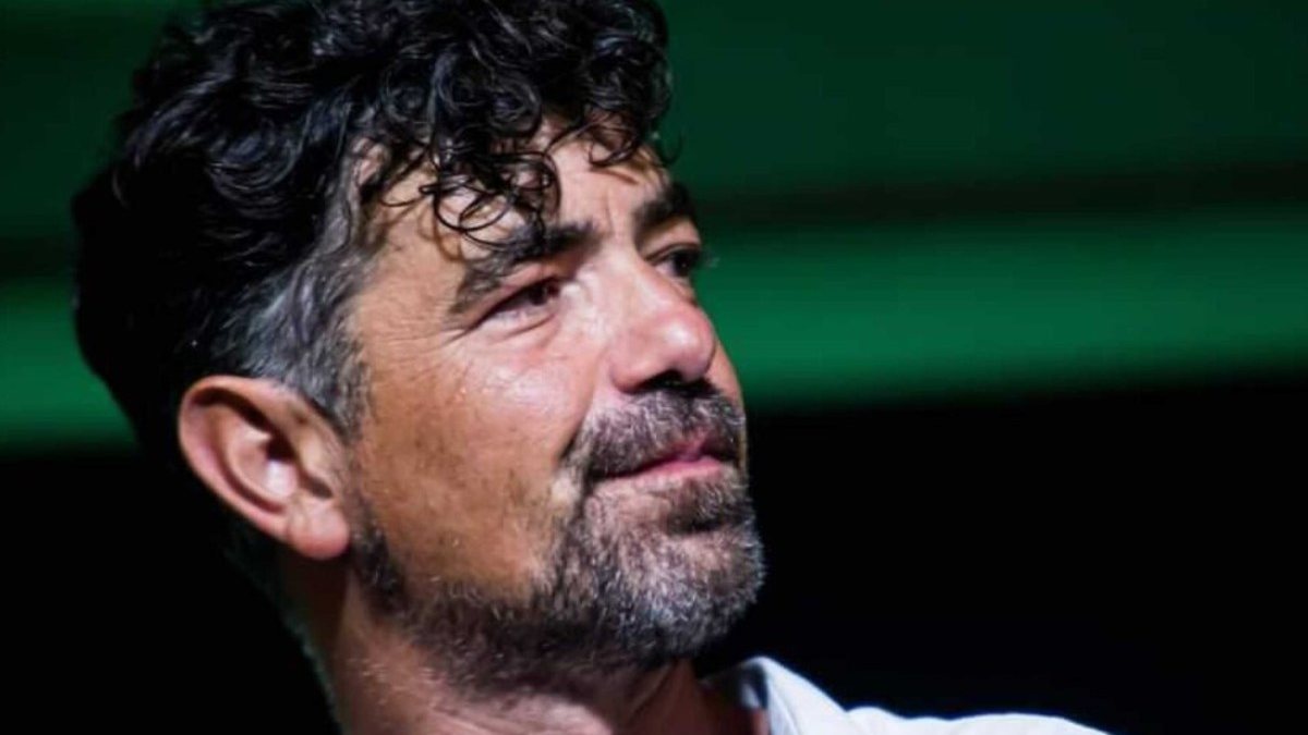 Lutto nel mondo dello spettacolo, il noto comico è morto all’improvviso: triste annuncio Lutto nel mondo dello spettacolo, il noto comico è morto all’improvviso: triste annuncio