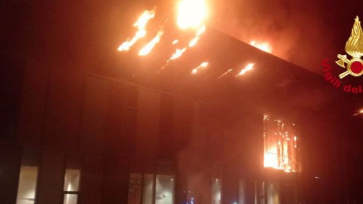 Incendio shock al centro sportivo del club di Serie A: cosa è successo Incendio shock al centro sportivo del club di Serie A: cosa è successo