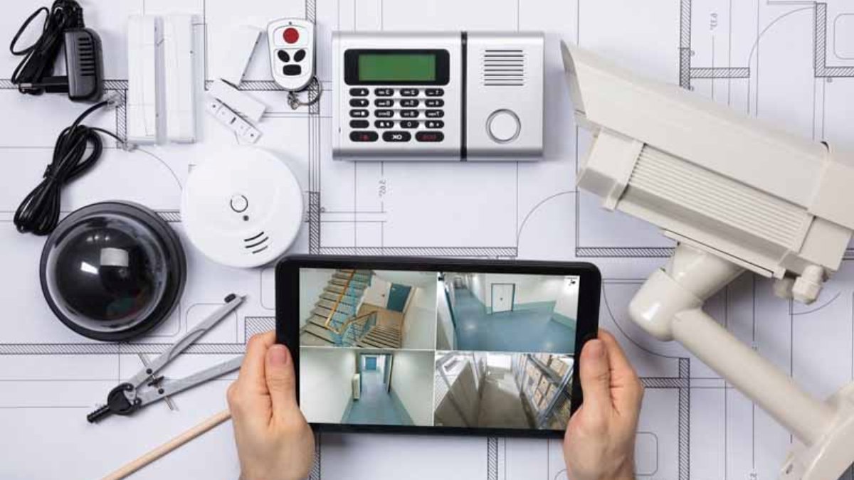 Parti per le vacanze? Metti un antifurto wireless: come scegliere quello giusto Parti per le vacanze? Metti un antifurto wireless: come scegliere quello giusto