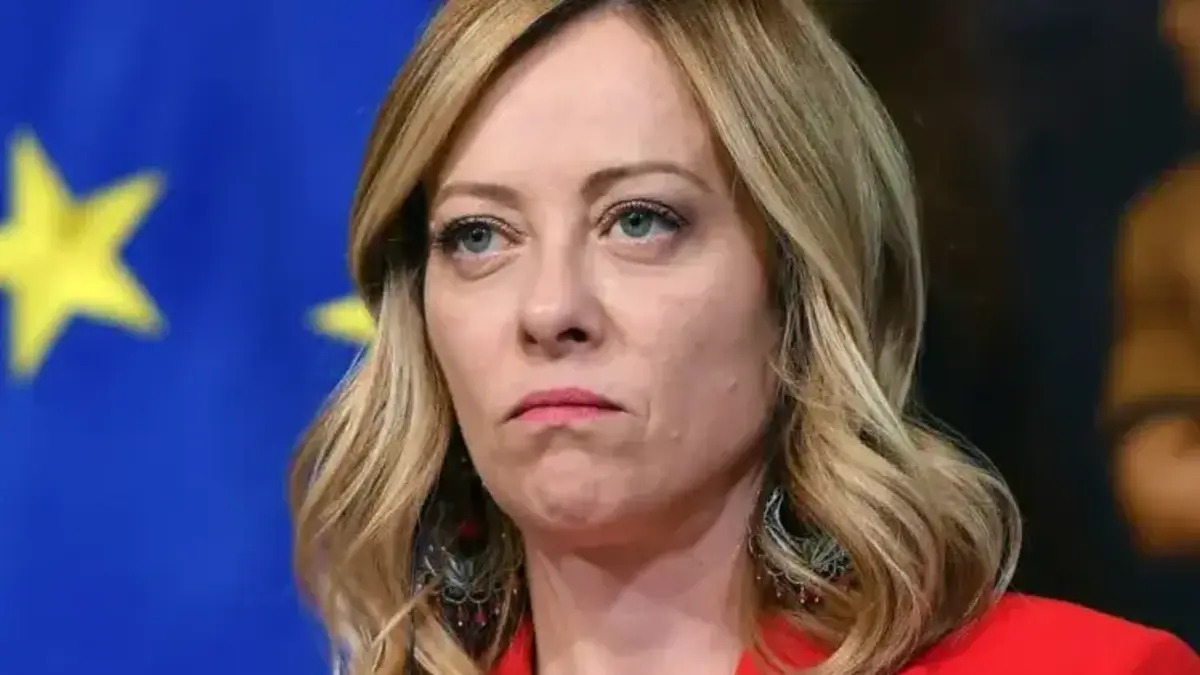 Migranti, la stoccata della Cassazione a Meloni: “Dubbi su costituzionalità del protocollo Italia Albania” Migranti, la stoccata della Cassazione a Meloni: “Dubbi su costituzionalità del protocollo Italia Albania”
