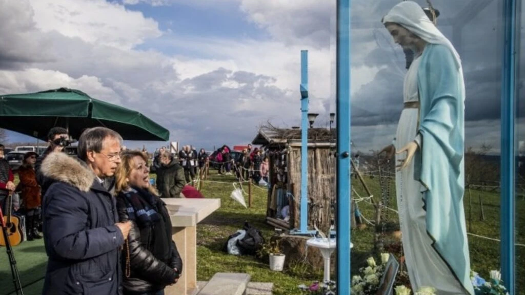 Madonna di Trevignano, la superperizia svela tutto: di chi è il dna sulla statua Madonna di Trevignano, la superperizia svela tutto: di chi è il dna sulla statua