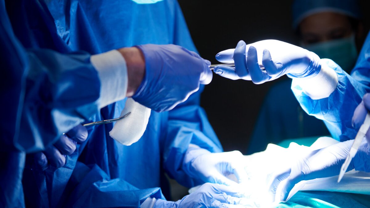 malore durante intervento di liposuzione