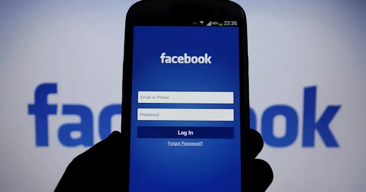 “Non autorizzo Meta AI”: la bufala che inganna milioni di utenti su Facebook. Cosa fare davvero “Non autorizzo Meta AI”: la bufala che inganna milioni di utenti su Facebook. Cosa fare davvero