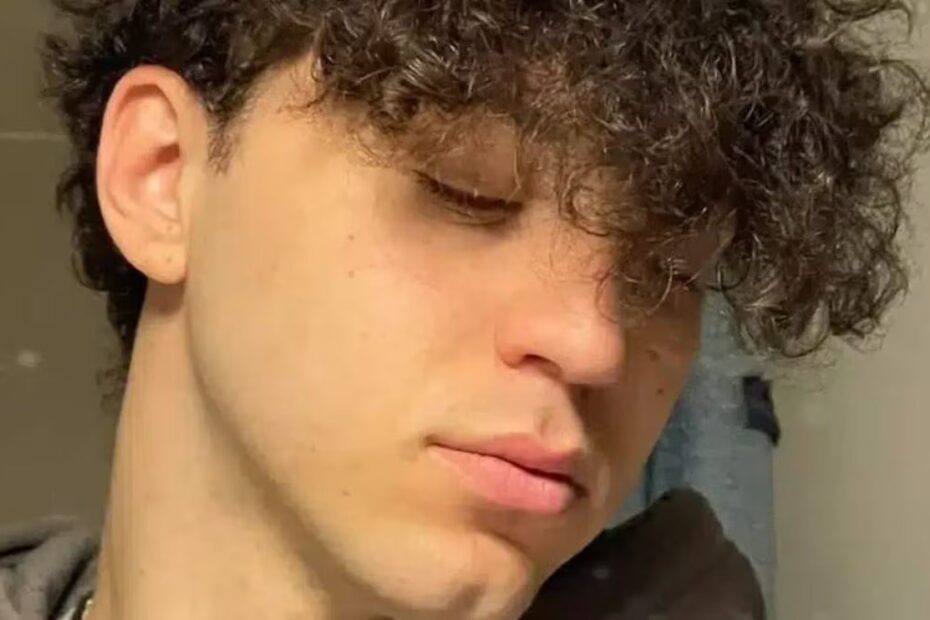 muore a 20 anni