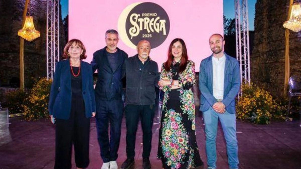 Premio Strega 2025, annunciata la cinquina dei finalisti. Il 3 luglio il vincitore