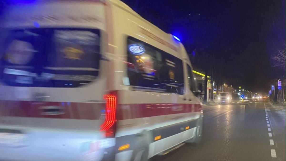 scontro auto e scooter veggia