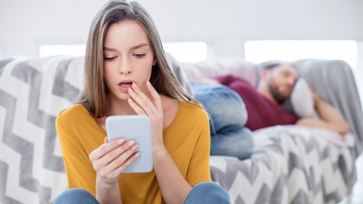 “Spiare il telefono del partner è sempre reato”. L’avvocato: “Vi spiego perché” “Spiare il telefono del partner è sempre reato”. L’avvocato: “Vi spiego perché”