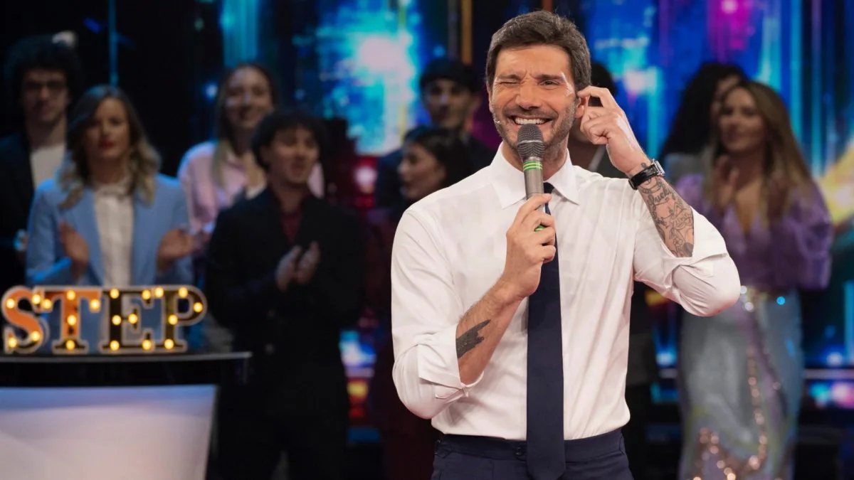 Colpo di scena in RAI! Decisione dell’ultimo minuto su Stefano De Martino. Cosa succede Colpo di scena in RAI! Decisione dell’ultimo minuto su Stefano De Martino. Cosa succede