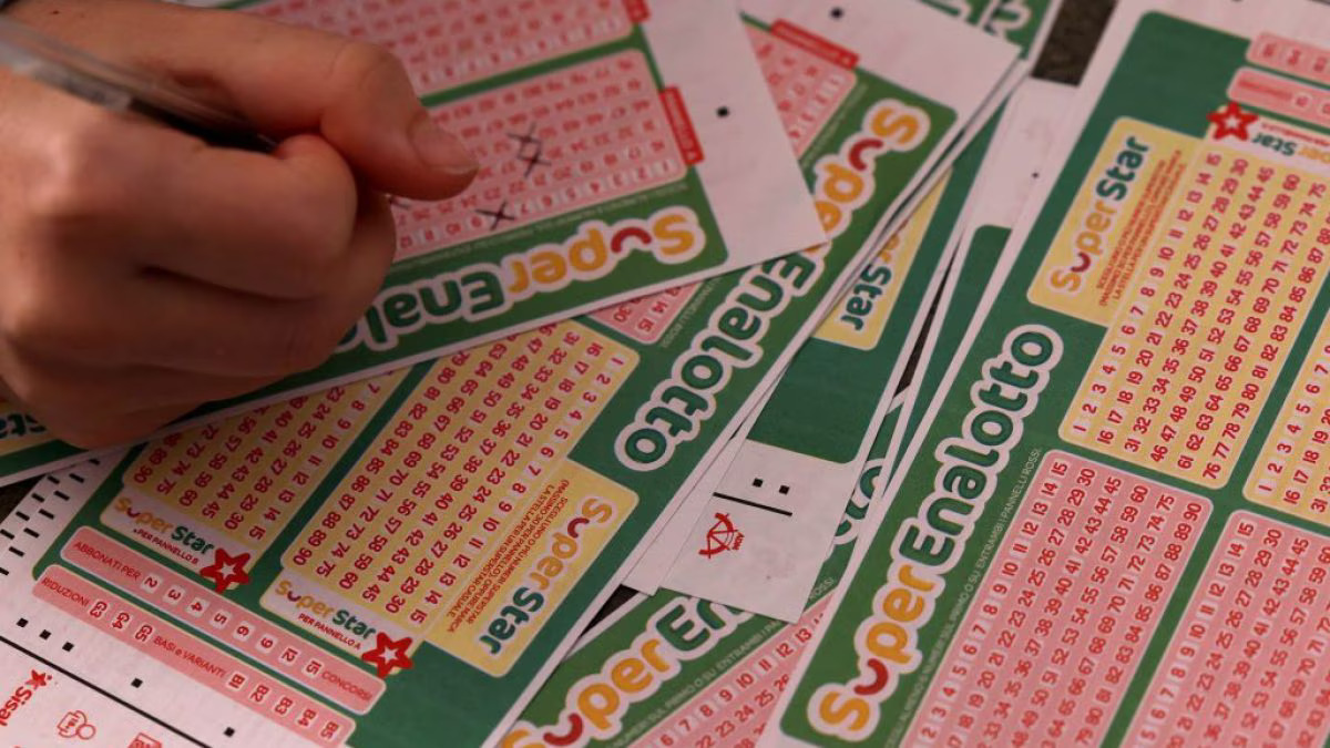 Vincita incredibile al SuperEnalotto, centrato il 5! Dove è successo Vincita incredibile al SuperEnalotto, centrato il 5! Dove è successo