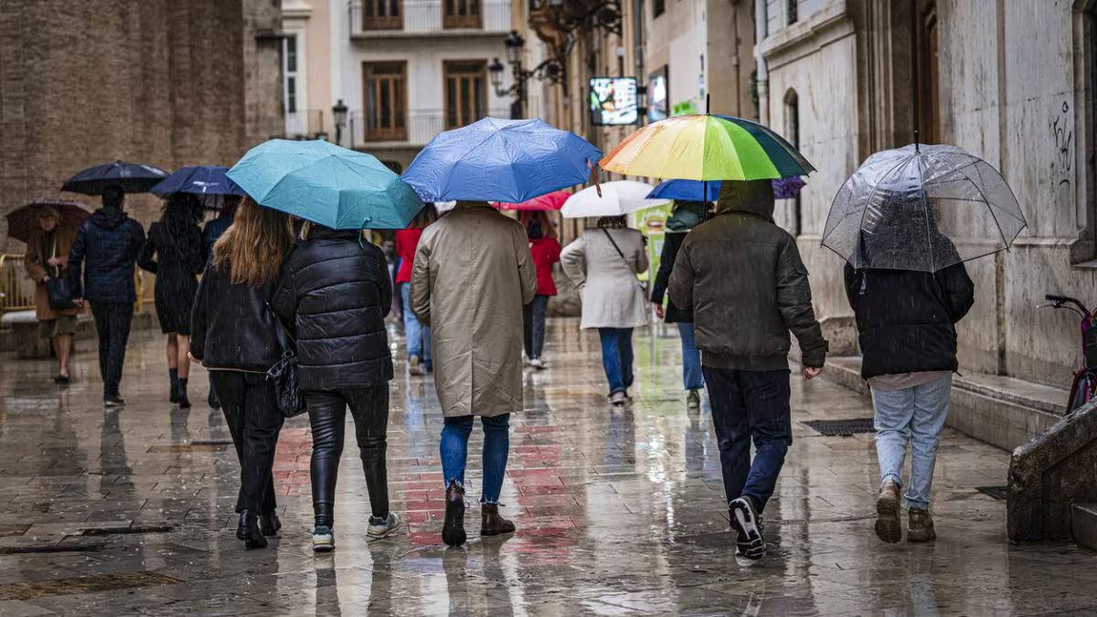 Maltempo in arrivo: temporali e allerta su tredici regioni Maltempo in arrivo: temporali e allerta su tredici regioni