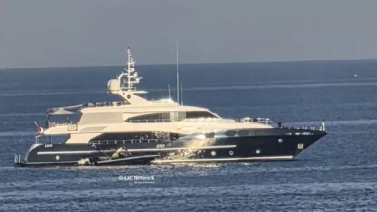 “È proprio lui!”. Lo yacht del super vip avvistato in Italia. Dove si trova adesso “È proprio lui!”. Lo yacht del super vip avvistato in Italia. Dove si trova adesso
