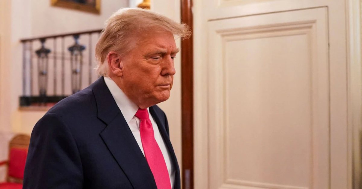 “È bellissima!”. Trump ha perso la testa proprio per lei: “Ora sono nei guai” “È bellissima!”. Trump ha perso la testa proprio per lei: “Ora sono nei guai”