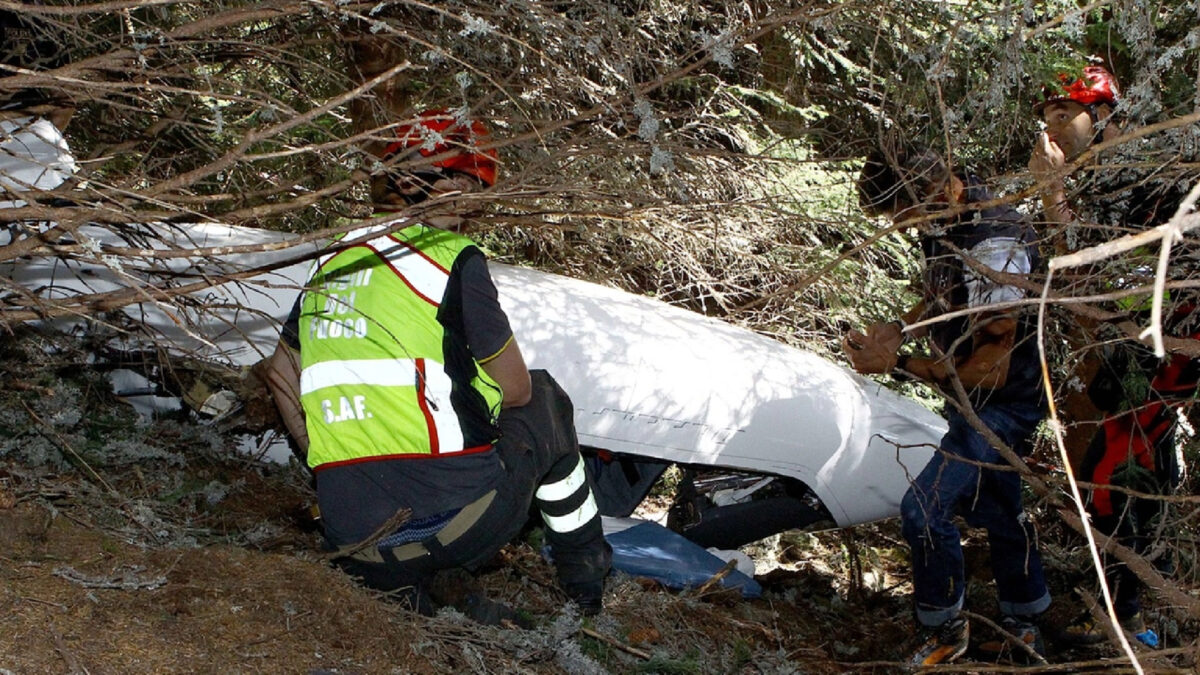 Tragedia nei cieli italiani: precipita ed è morte sicura! Tragedia nei cieli italiani: precipita ed è morte sicura!