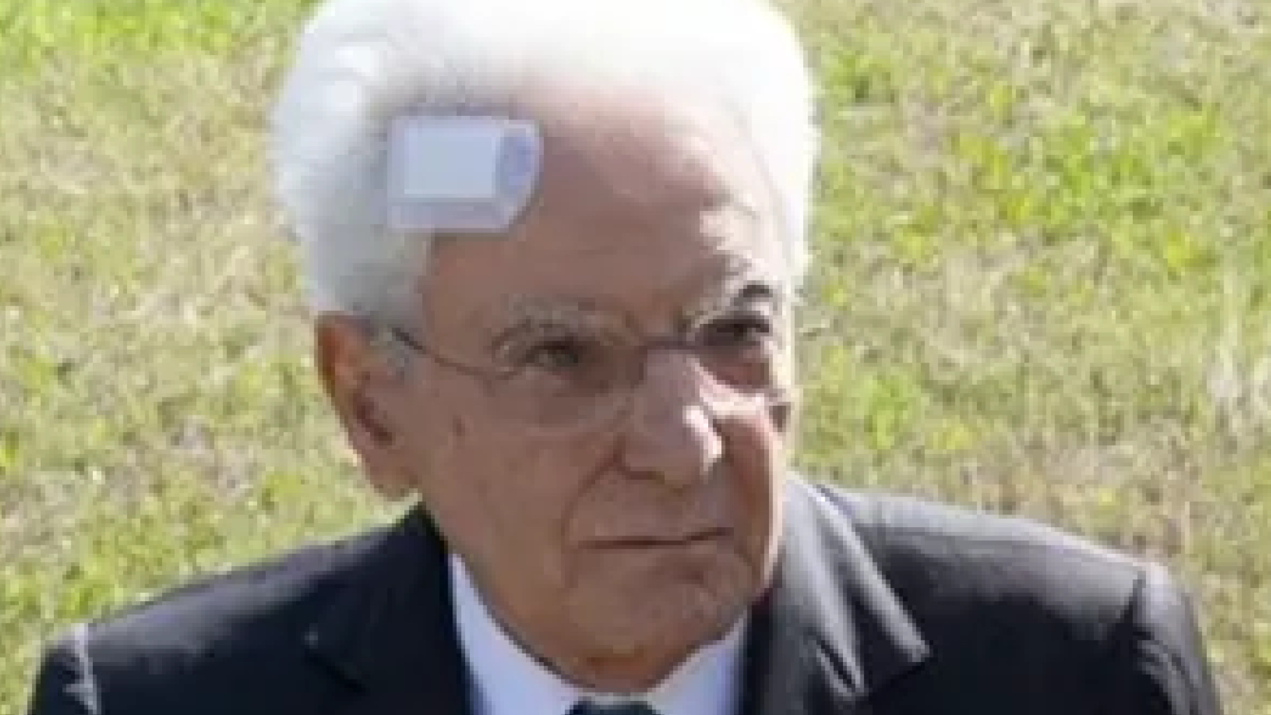 “Ma cosa gli è successo?” Mattarella e quel cerottone sulla fronte: ecco la verità! “Ma cosa gli è successo?” Mattarella e quel cerottone sulla fronte: ecco la verità!