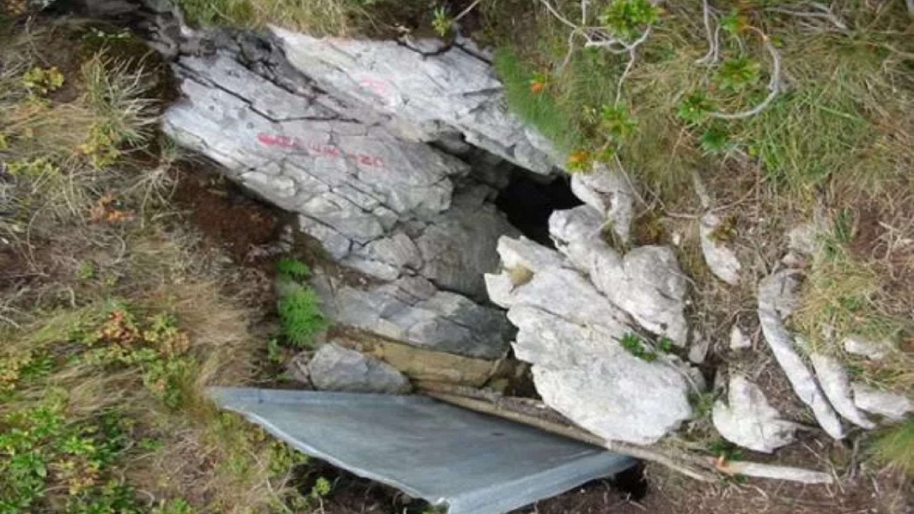 Speleologo intrappolato nell’Abisso Paperino: operazioni di salvataggio in corso nelle Alpi cuneesi Speleologo intrappolato nell’Abisso Paperino: operazioni di salvataggio in corso nelle Alpi cuneesi