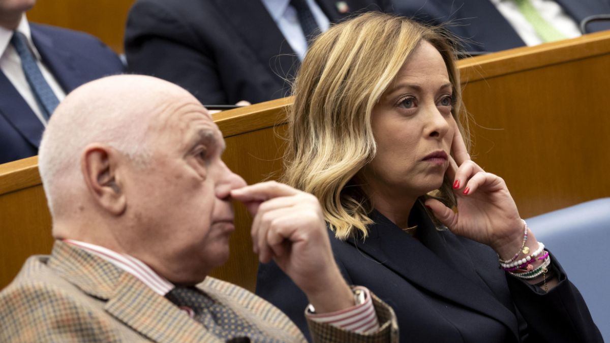 Inchiesta Almasri, le nuove carte: «Il ministero sapeva da subito e impose il silenzio» Inchiesta Almasri, le nuove carte: «Il ministero sapeva da subito e impose il silenzio»