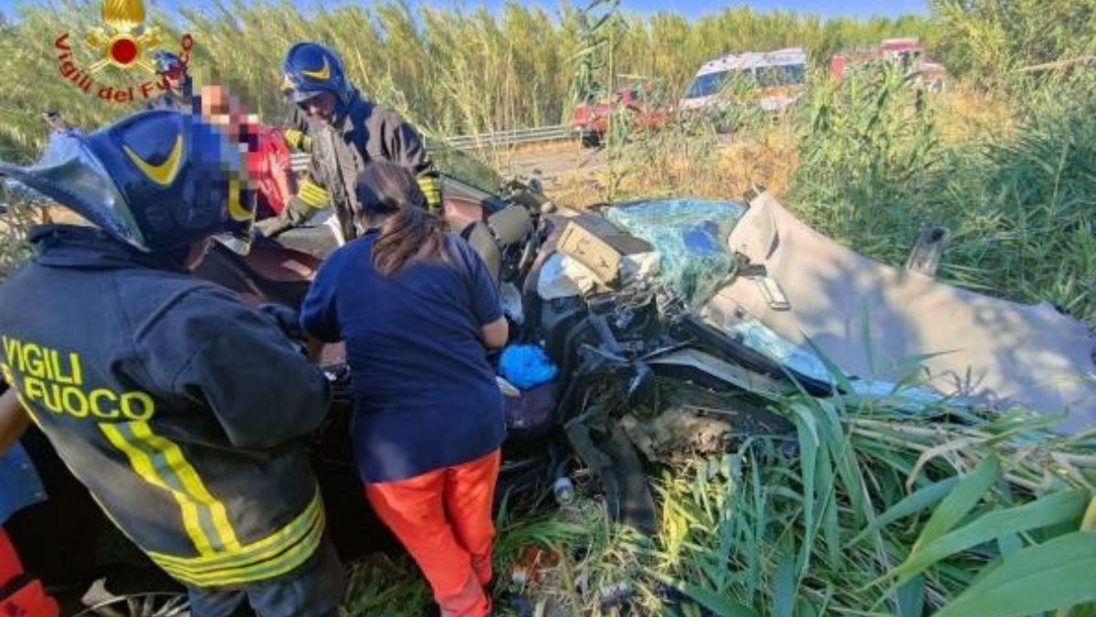 Marito e moglie morti così, poi l’incidente del figlio: tragedia immensa in Italia, famiglia distrutta Marito e moglie morti così, poi l’incidente del figlio: tragedia immensa in Italia, famiglia distrutta